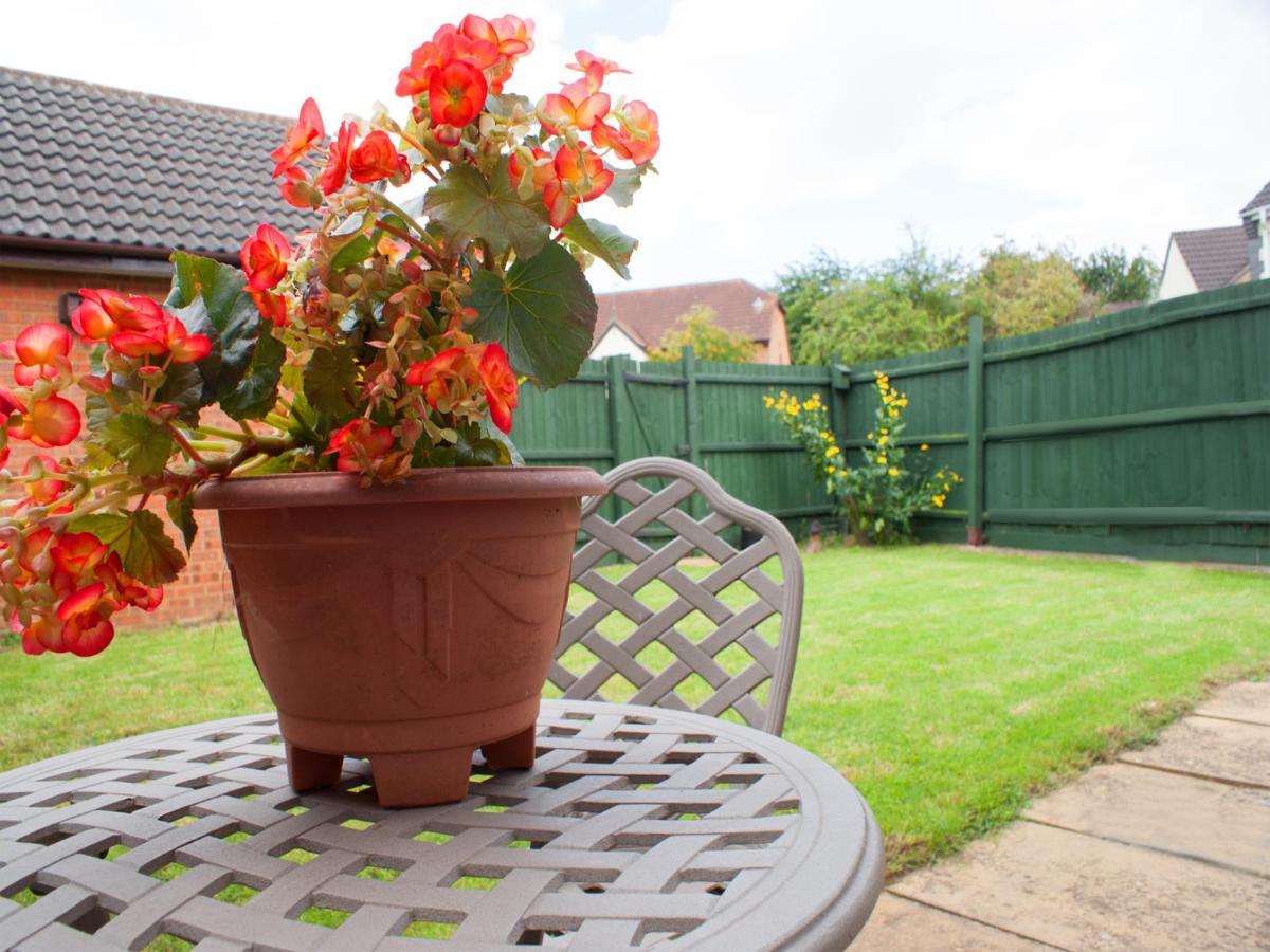 East Midland House Free Private Parking Fast Wifi Smart Tv With Garden Villa Kettering Eksteriør bilde